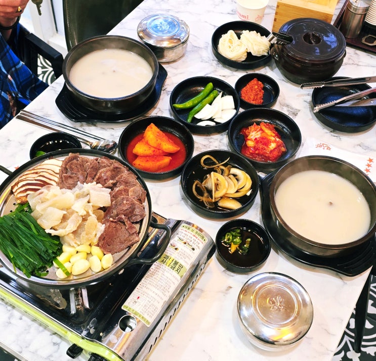  가마솥에 정성껏 우려내 진한 포항 설렁탕 맛집 효자옥한우가마솥설렁탕