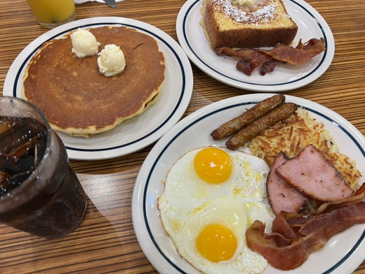  미국 LA 여행 미국식 아침식사 브런치맛집 IHOP 아이홉 메뉴 팬케이크