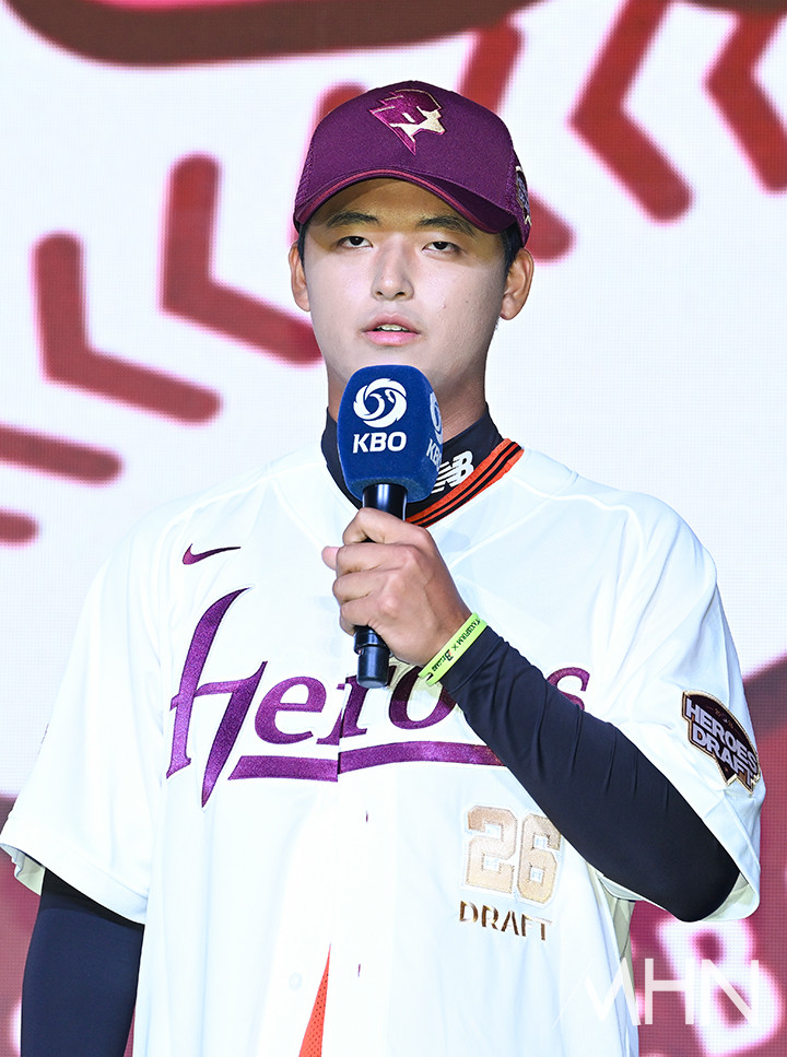 ‘<b>키움 박준현 7억원 계약</b>금’…2026 신인 13명 전원 입단 완료