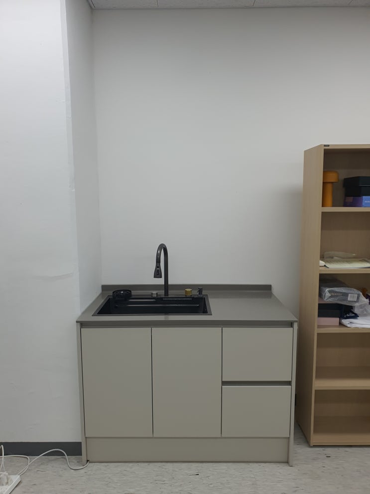  송도 AIT센터 맞춤제작 싱크대 설치, 수도 내림 매립시공