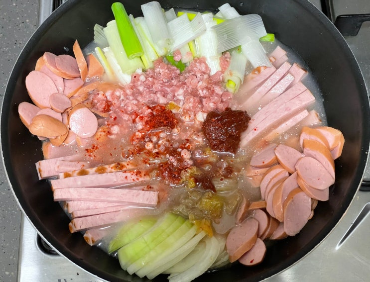  송탄 미군부대 맛집 '김네집' 부대찌개, 집에서 재현하는 초간단 레시피