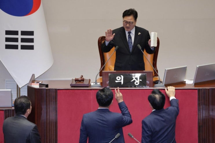 <b>국회</b> 본회의 ‘부정<b>투표</b>’ <b>논란</b>, 명패수보다 많은 <b>투표</b>수에 발칵