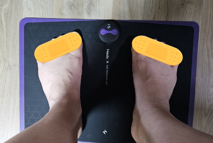  "저주파 마사지 매트 솔직 후기-발바닥부터 무릎 까지 자극!"