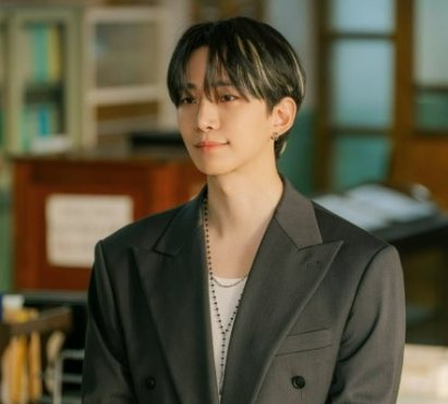  이준호·김민하, ‘태풍상사’ 사장X경리 티저 공개  IMF 속 고군분투 성장기
