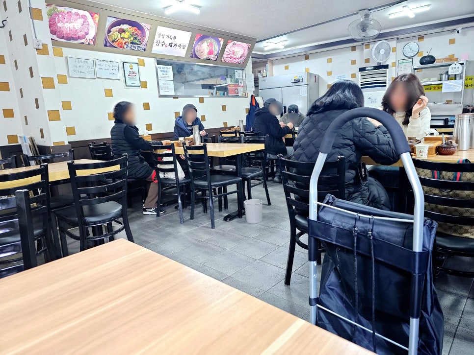 장수돼지국밥 사진 4