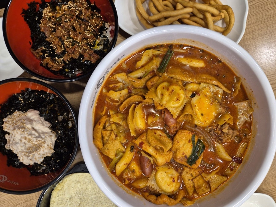 동대문엽기떡볶이 김해외동점 사진 1