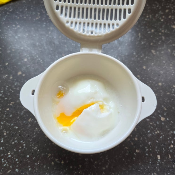  다이소_전자레인지로 수란을 만들 수 있는 수란용기틀