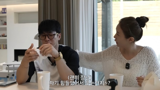 <b>문원</b>, 논란 후 신지에게 미안함의 눈물.."<b>대인기피증</b> 생겨"