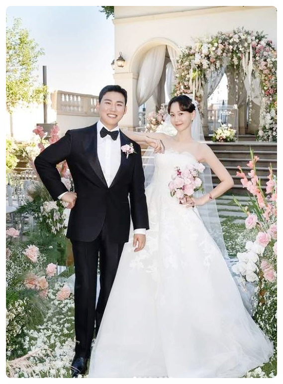  이유영 프로필 근황 비연예인 남편 최초 공개 김주혁 결혼 비극 후 득녀 관계 총정리
