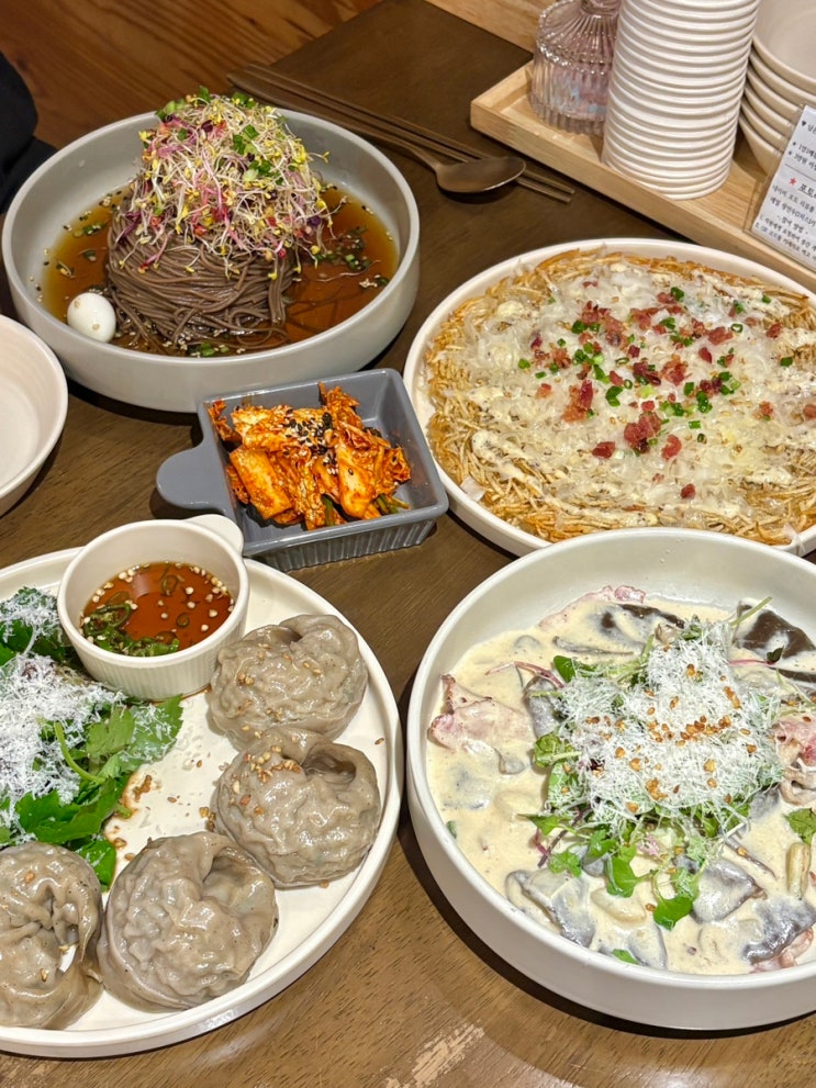  춘천 남춘천역 맛집, 막국수 트러플감자전 수제비 현대메밀 메뉴추천