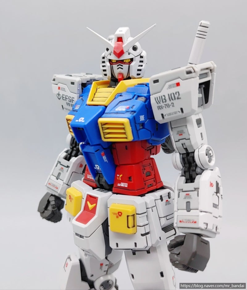 RG 퍼스트 건담 2.0 리뷰입니다.
