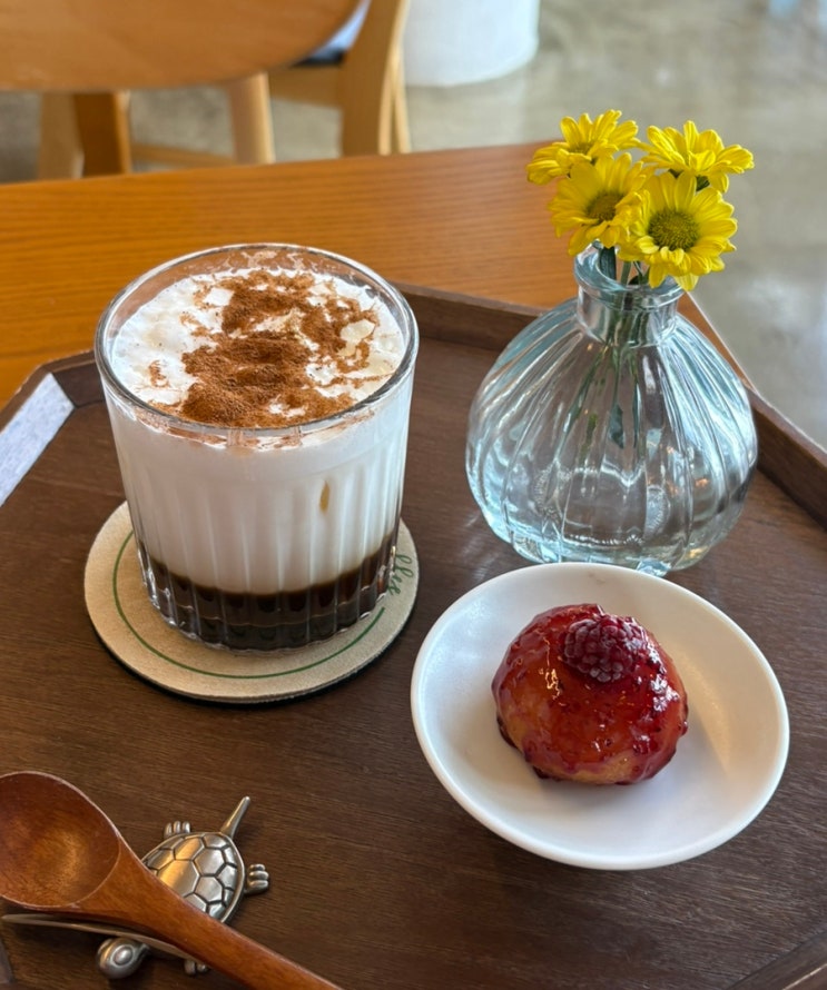  제천 의림지 카페 약선재｜산책 후 들르기 좋은 제천카페