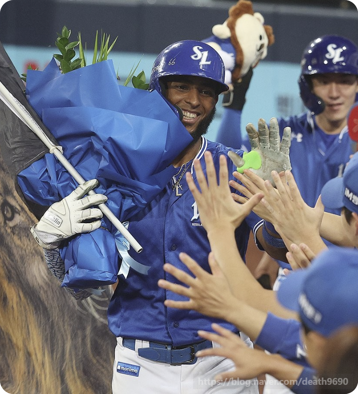 삼성 <b>디아즈</b>, KBO 신기록 두 개 달성!49홈런 + 150타점 대기록