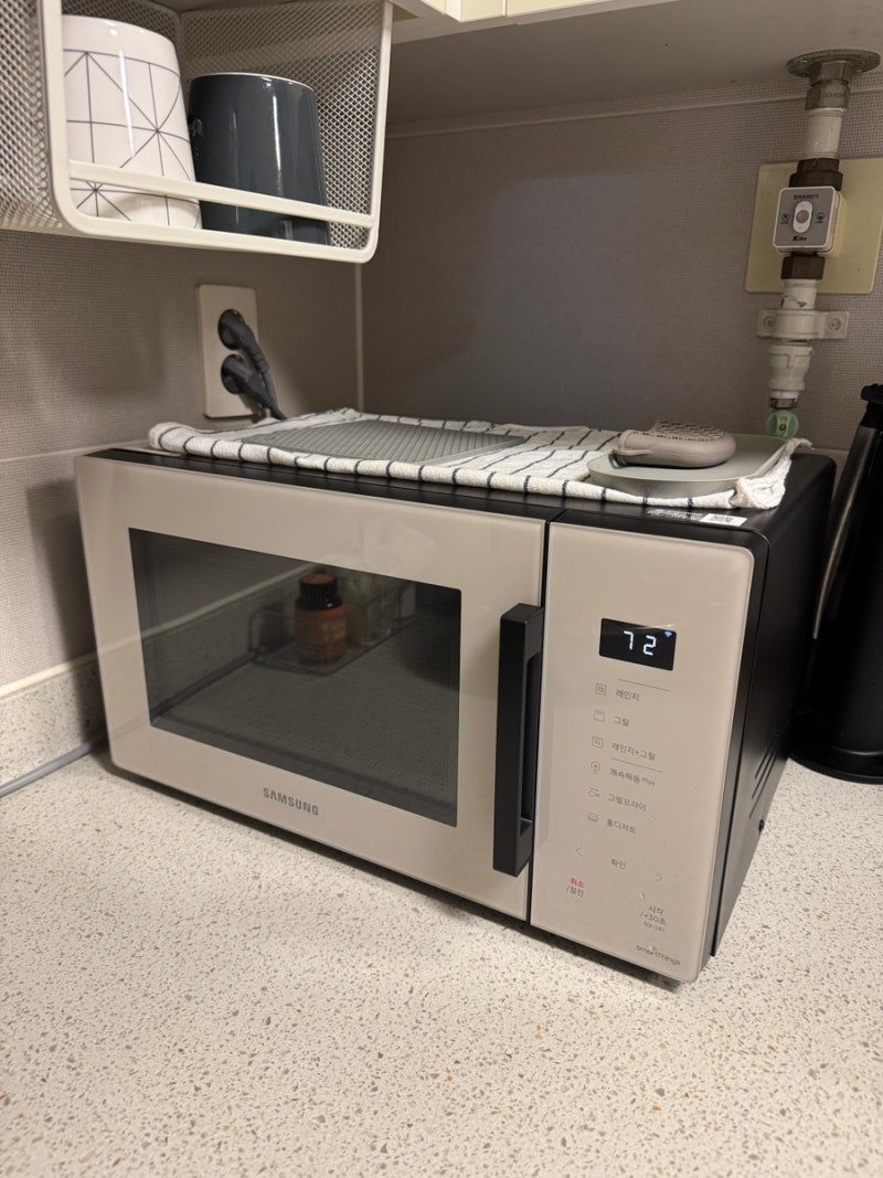 내돈내산 신혼부부 주방템 추천 삼성전자 비스포크 전자레인지 터치식 23L MG23A5378CF