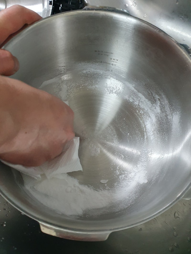 풍년압력밥솥 연마제 제거 세척하는 방법
