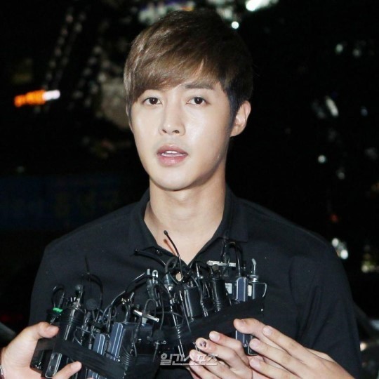 김현중, 전 여자친구와의 끝나지 않은 법정 다툼…혼외자 양육비 논란까지