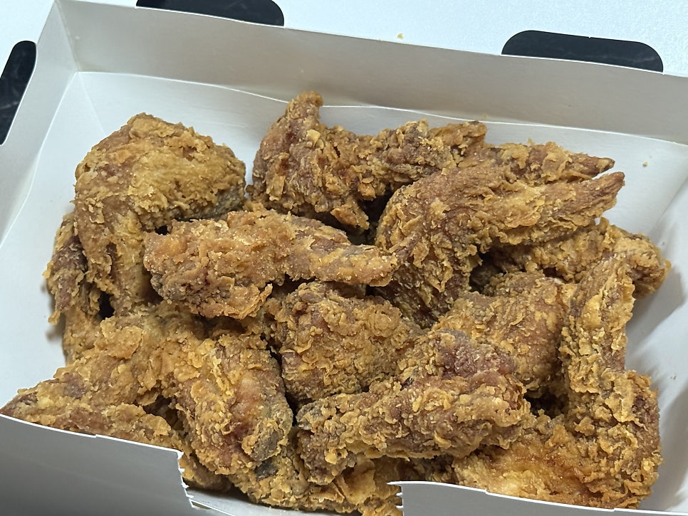 BHC치킨 광주운남점 사진 1