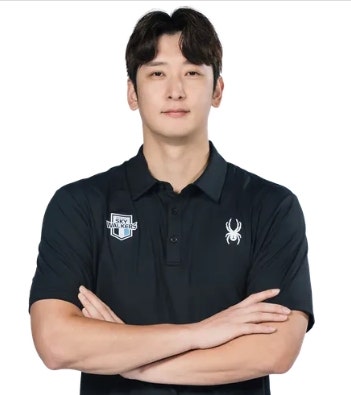 [배구]V-리그 꽃미남 선수 7인방 | 문성민 김요한 임성진 연봉 총정리 (현역 & 은퇴)