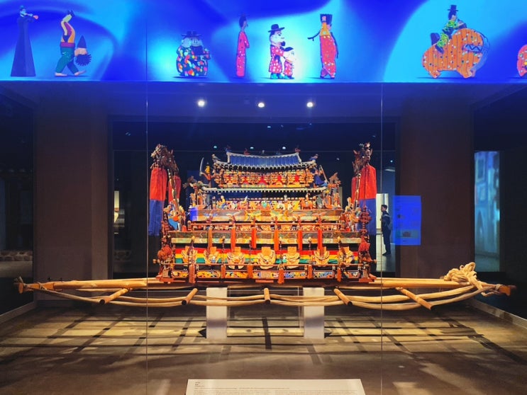 삼청동: <국립민속박물관> 볼거리 많고 시설도 깔끔 조용한 무료 박물관 관람 후기/국립중앙박물관 대신 가볼만한 박물관 추천