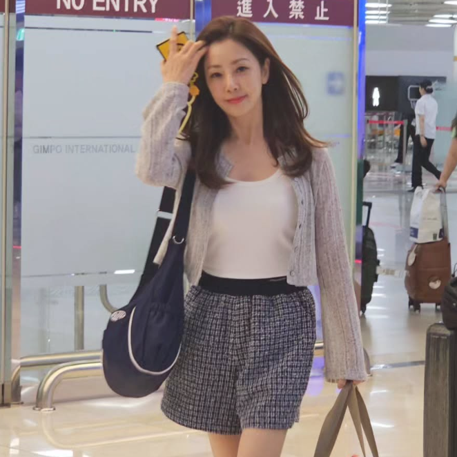 50대 맞아? 오나라 리즈 미모..여자 엄마옷 브랜드 추천