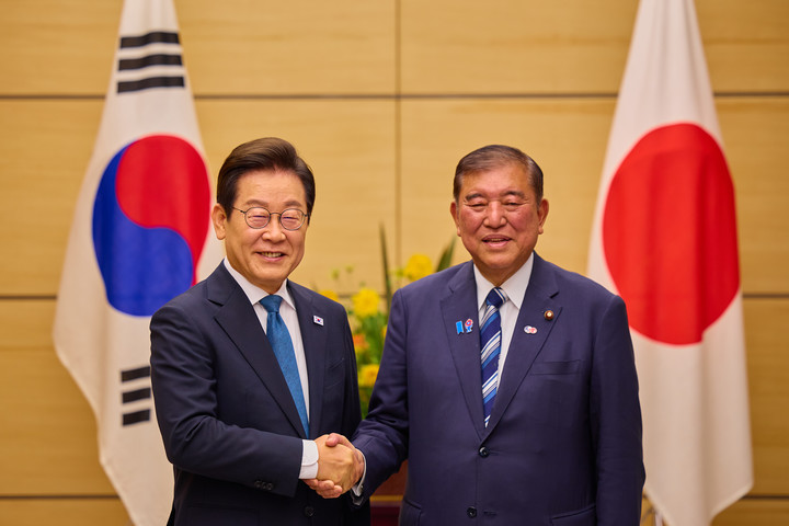 <b>이시바</b> 시게루·이재명, <b>부산</b> 정상 <b>회담</b>...‘셔틀외교’ 21년... 