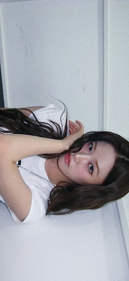 IVE An Yujin Wallpapers