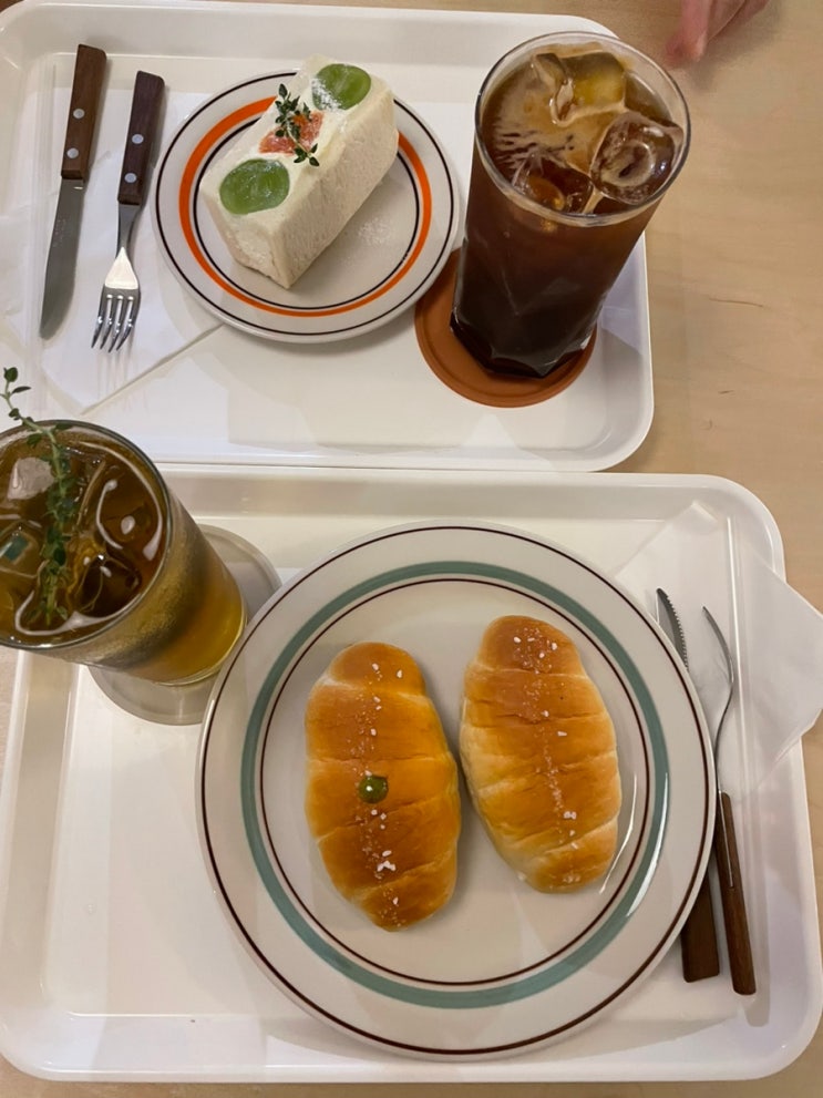  군산 수송동 신상카페 몽베 mongbae 소금빵 과일산도맛집 베이커리카페 군산느좋카페