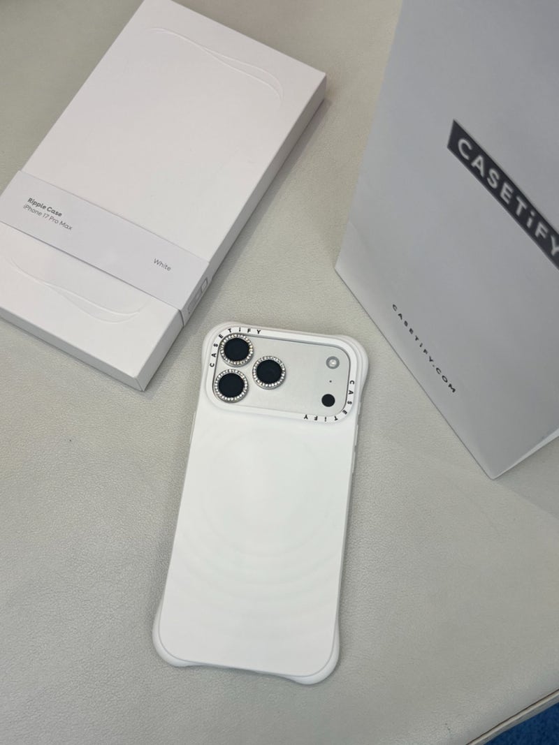 아이폰 17 프로 맥스 실버 케이스 추천 | CASETiFY 케이스티파이 리플 케이스 화이트 & 큐빅 카메라 렌즈 프로텍터 : 네이버  블로그