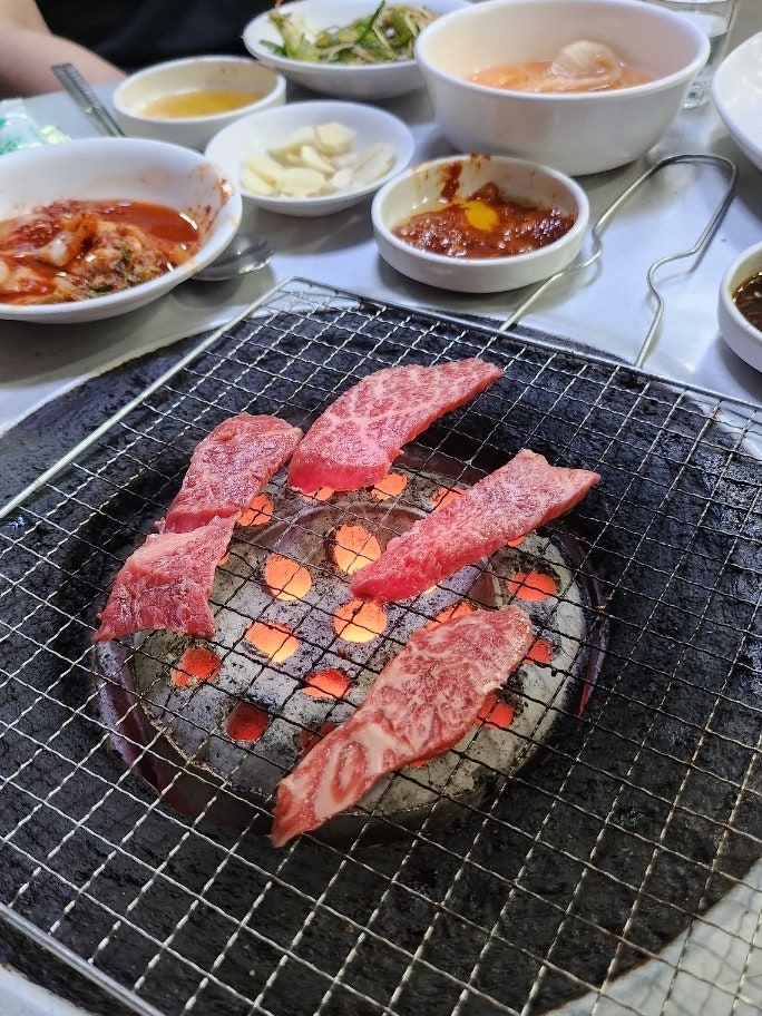  강원도 태백 실비식당, 원조 태성실비! 연탄 한우 현지인 실비집 추천!