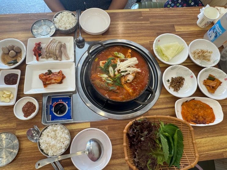  [거제 중곡동 맛집] 엄마의 손맛 그대로, 푸짐하고 따뜻한 집밥의 정석 부자네밥집!