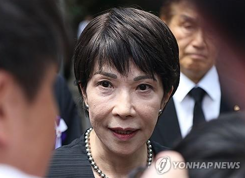 "눈치 볼 필요 없다" '여자 아베' <b>다카이치</b>의 망언, 독도는... 