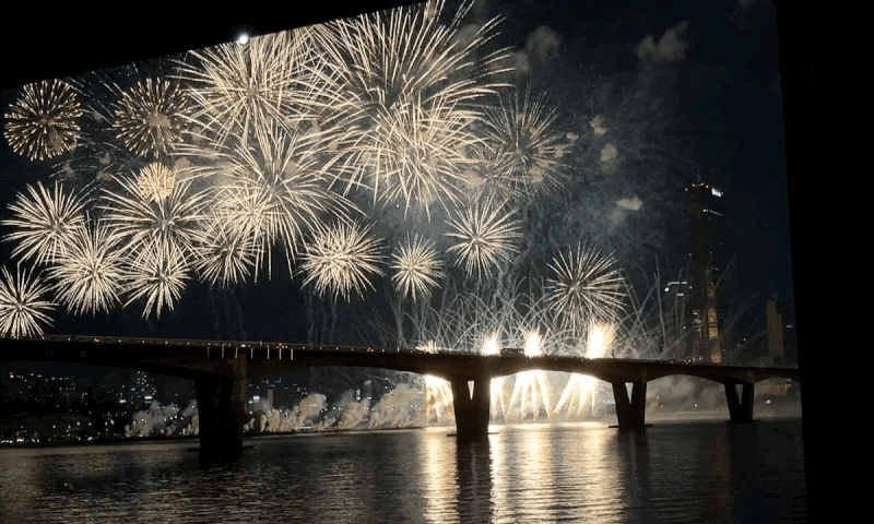 2025 여의도 불꽃축제 명당 원효대교 북단 관람후기 | 20분 전 도착해도 잘 보였음!