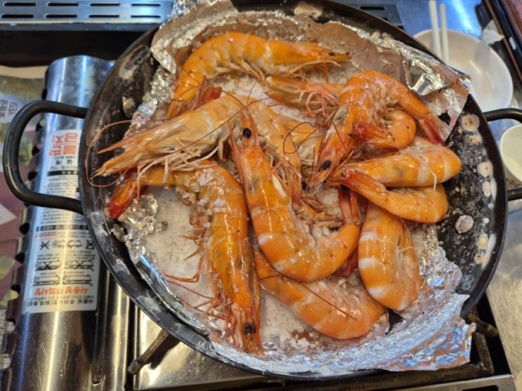  목동 새우구이맛집 <달오리주물럭>...팔딱팔딱 뛰는 왕새우 소금구이!