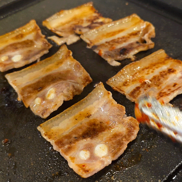  삼겹살이 6,900원? 부평맛집 복고쟁반냉삼