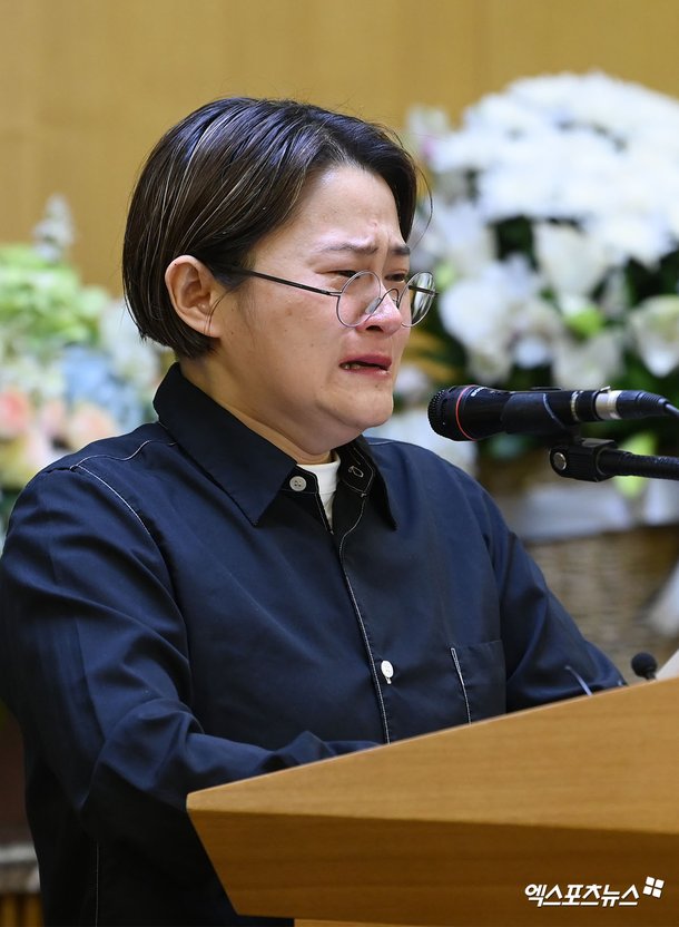 <b>전유성</b> <b>스승</b> 마지막 길 | <b>김신영</b> 오열 속 진심 담은 추모