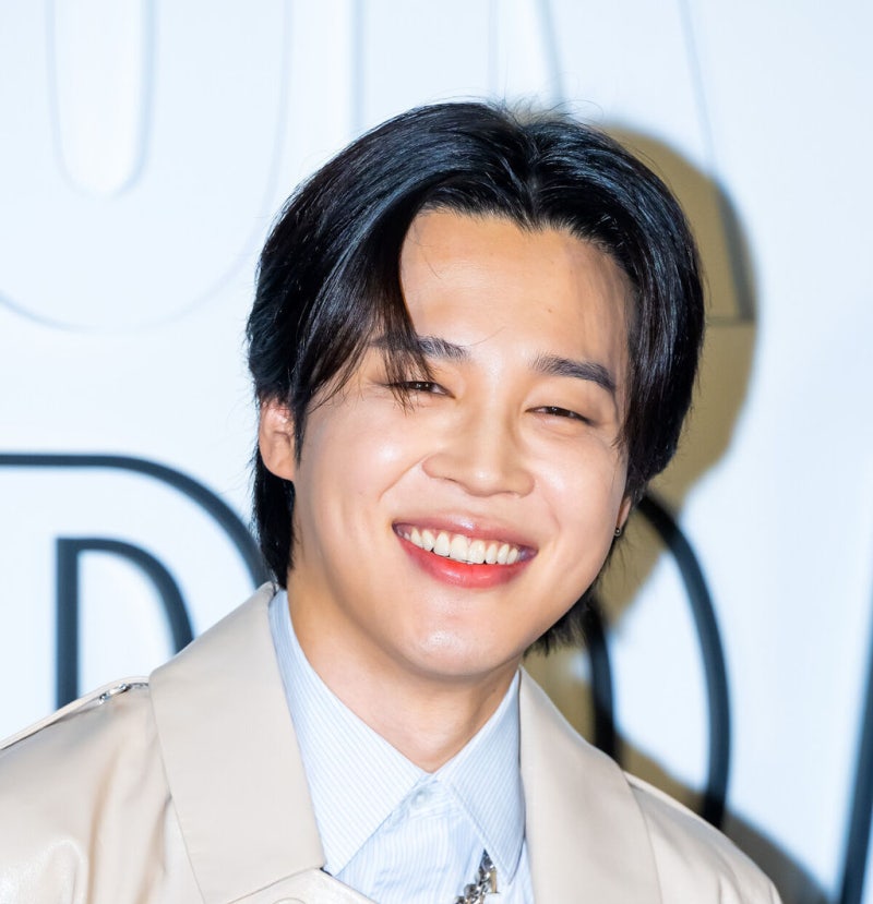 BTS 지민, 아버지·동생과 함께 '고액 기부 클럽' 최초 삼부자 회원 등극! 초록우산 그린노블클....