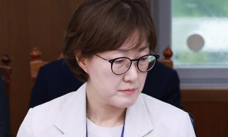 <b>김현지</b> 돌연 보직<b>변경</b>… 제1<b>부속실장</b>으로