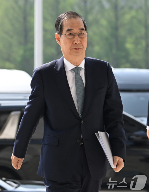 우두머리 방조' 첫 <b>재판</b> 중계·촬영 허가…12·3 비상<b>계엄</b> 후속