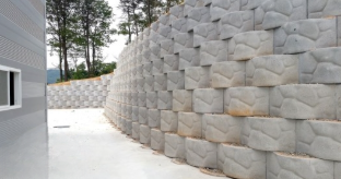  안전하고 튼튼한 지반을 책임지는 구리 보강토 시공 전문, (주)두정건설
