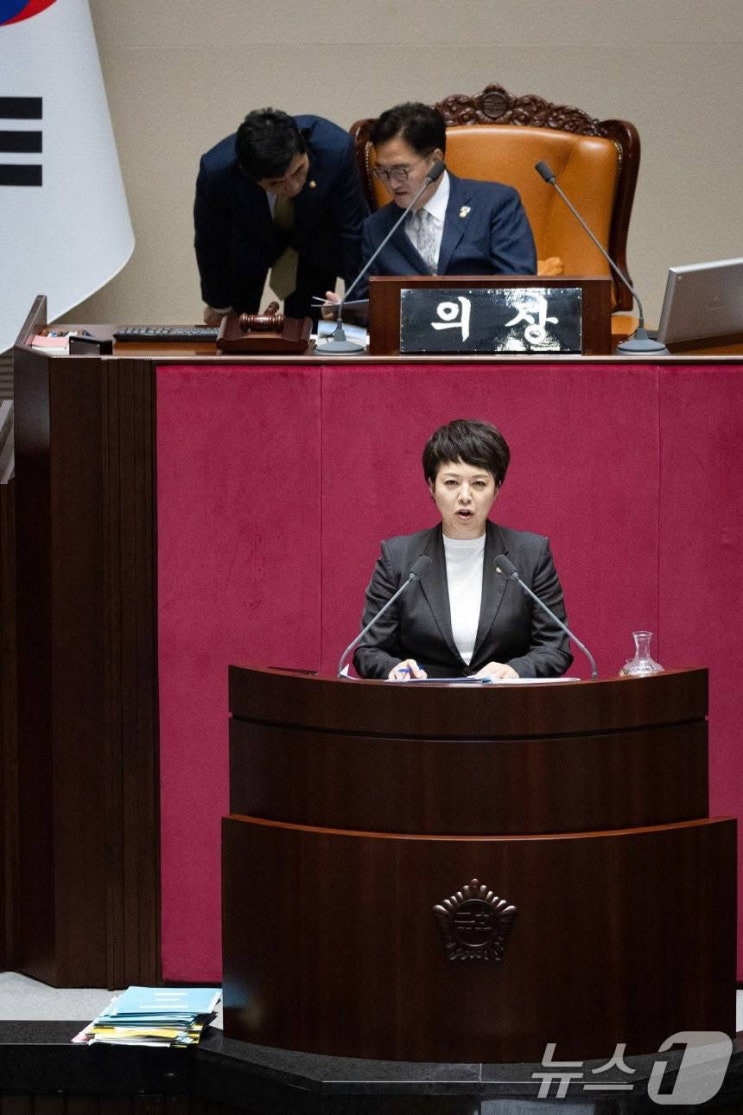 담는 그릇입니다. 민주당의 <b>증감법</b>엔 무엇이 담겨 있습니까?