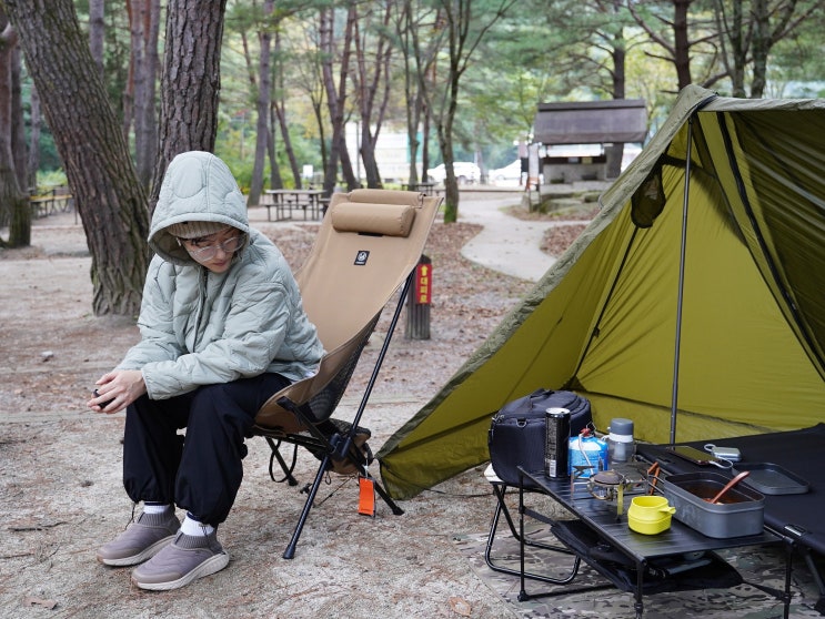  여성 캠핑의류 캠핑옷 추천! 간절기 경량 패딩 네파 써모퍼프 후드 자켓