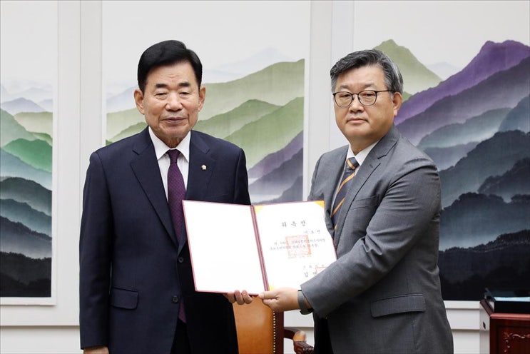 [정치] <b>국민의힘</b>, <b>당무감사</b>위원장에 ‘尹 탄핵 반대’ 이호선... 
