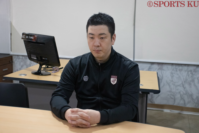 [2025 정기전 아이스하키] '아쉬움을 뒤로 하고 앞으로 나아갈 고려대' 김우영 감독 인터뷰