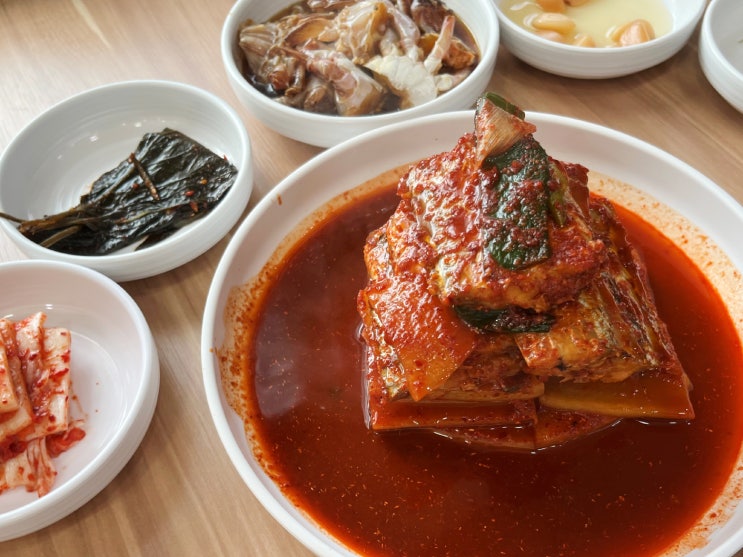  제주공항 갈치조림 맛집 간장게장 주는 황해식당