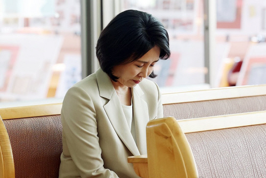 김혜경 여사, 이석증으로 <b>한일 정상회담</b> 동행 불가피하게 취소... 