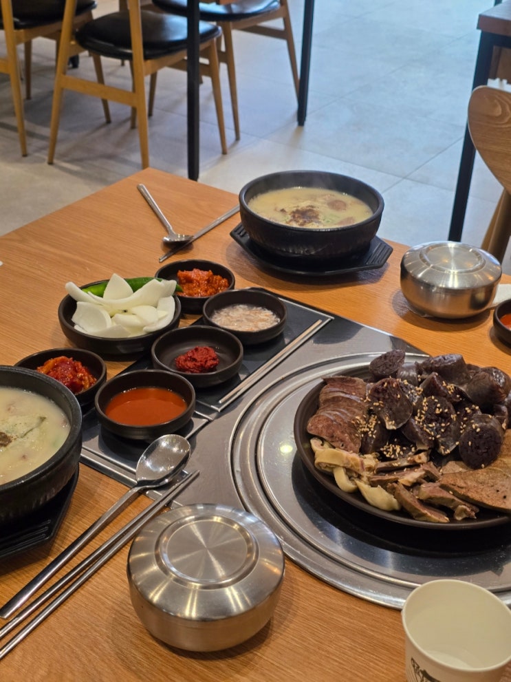  목포 평화광장 현지인 국밥 맛집 고향순대 24시간