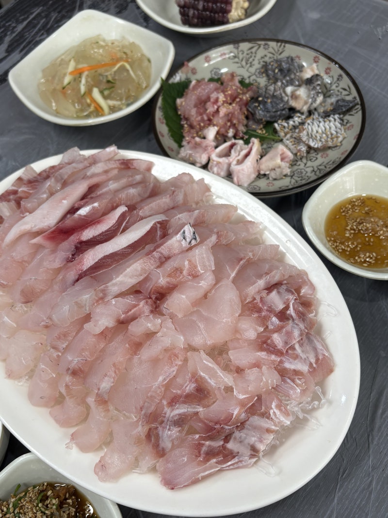 목포횟집 섬마을회에서 싱싱한 민어회, 민어부레 먹고 온 후기