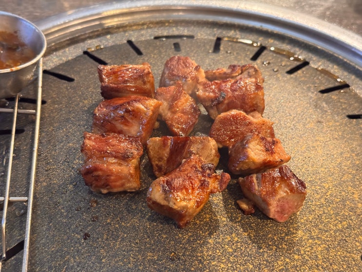  코엑스맛집 봉은사역 고기집 목살 룸 단체회식 구워주는 흑도야지 추천
