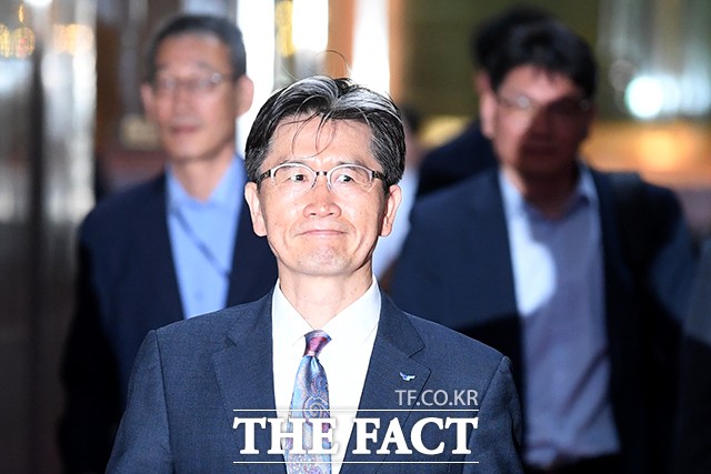 <b>공수처장</b>, 윤 <b>체포영장</b> 원칙대로 기한 내 <b>집행</b> 경호처에 경고... 