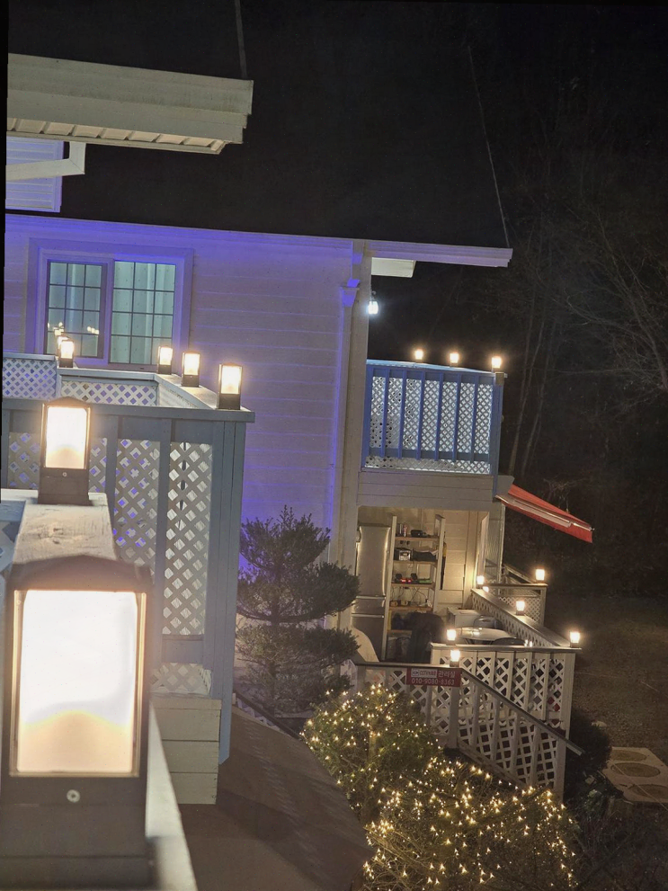  가평의 아름다운 야경과 세련된 인테리어를 만난 해피스데이애견펜션